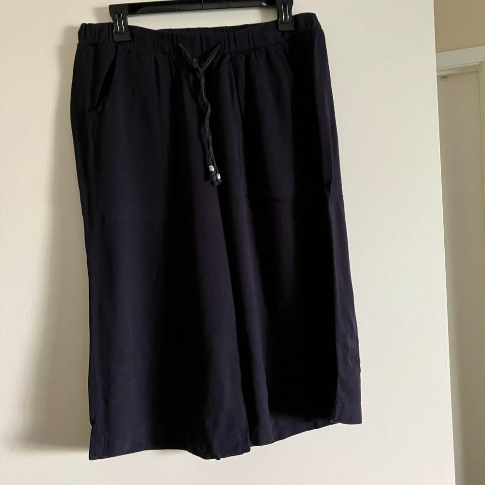 Sound/style navy crop pants size L